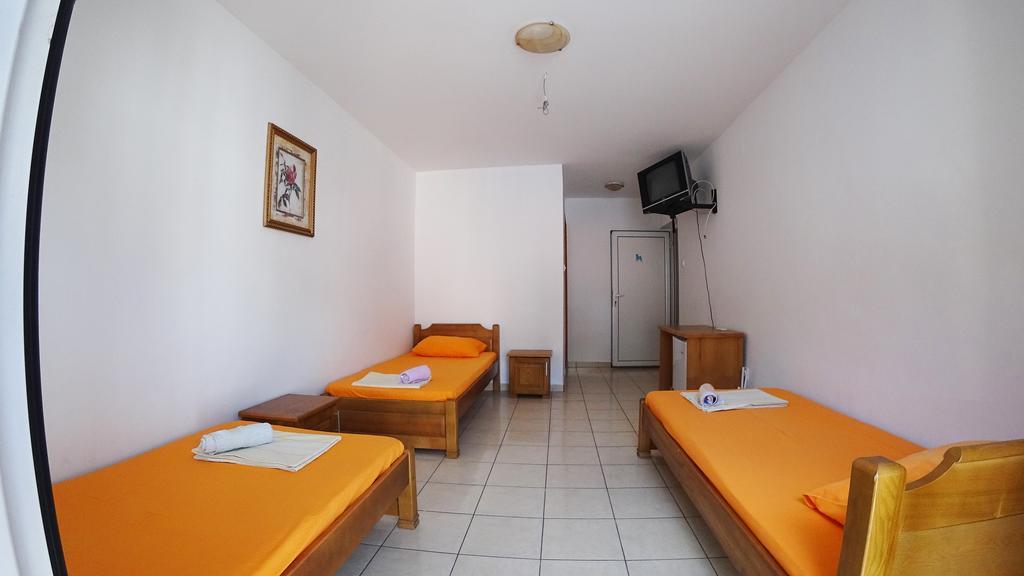 Guesthouse Sun Hostel Budva Exterior photo