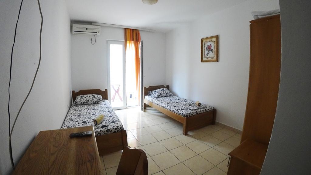 Guesthouse Sun Hostel Budva Exterior photo