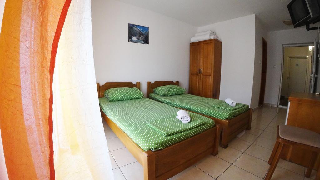Guesthouse Sun Hostel Budva Exterior photo