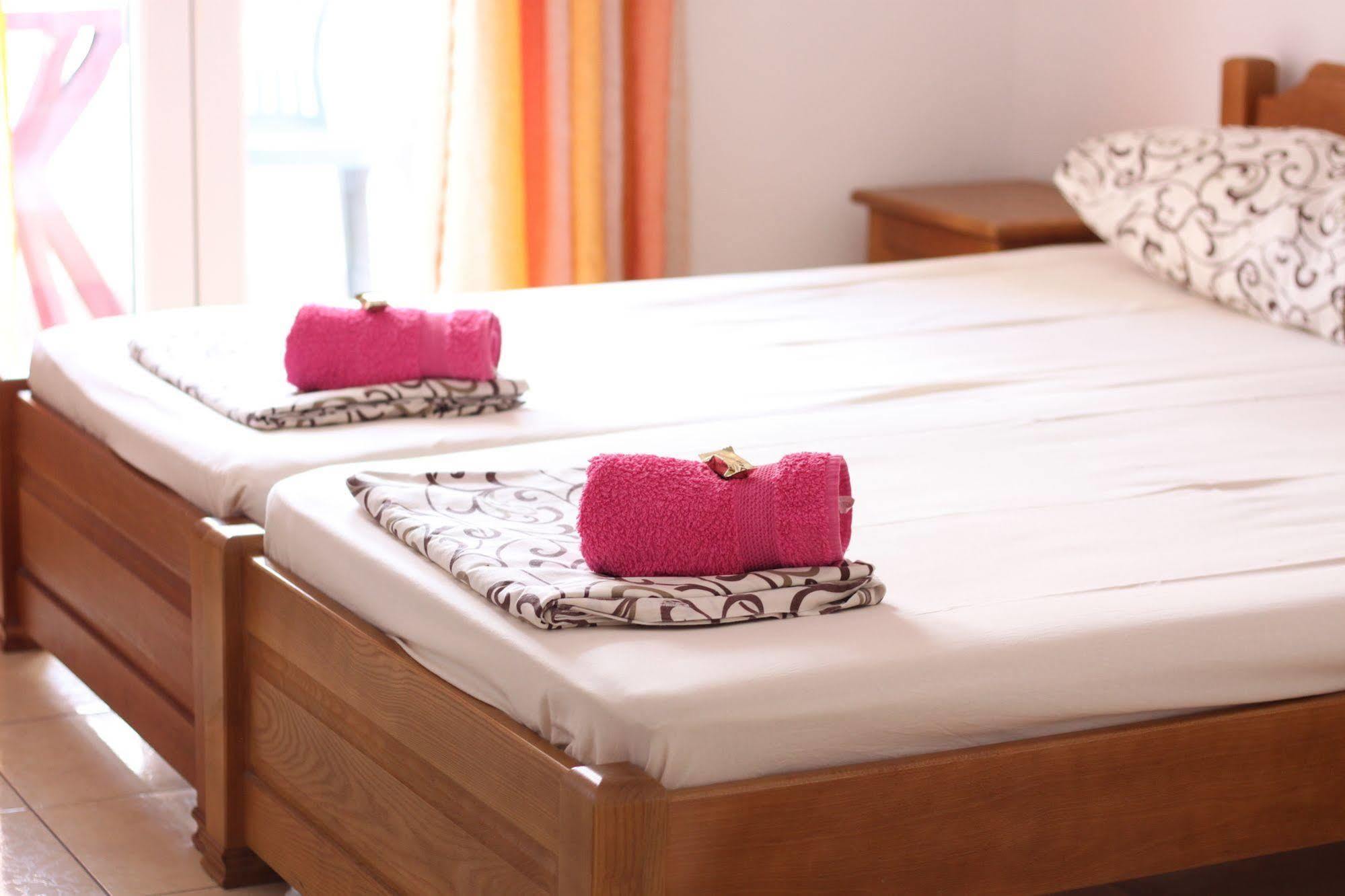 Guesthouse Sun Hostel Budva Exterior photo